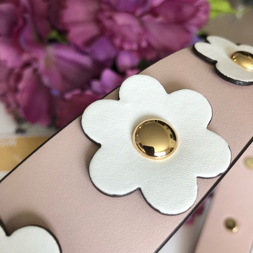 Micheal Kors Floral/ Flowers Pink Strap - Picture 5 of 8